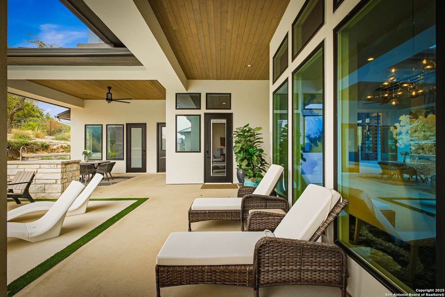Exterior details and patio area of a home in , San Antonio (Image 46).