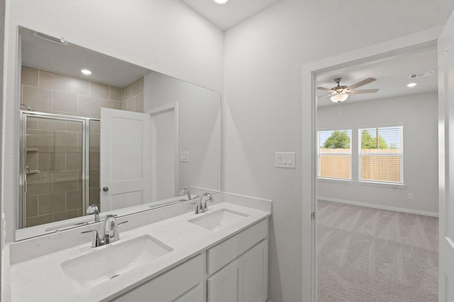 Furnished interior view inside a new home in River Ranch Trails, Dayton (Image 4).
