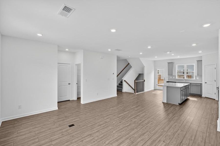 Spacious, unfurnished interior of a new home in Somerset at Veterans Memorial, Mableton (Image 25). Spacious, unfurnished interior of a new home in Somerset at Veterans Memorial, Mableton (Image 25).