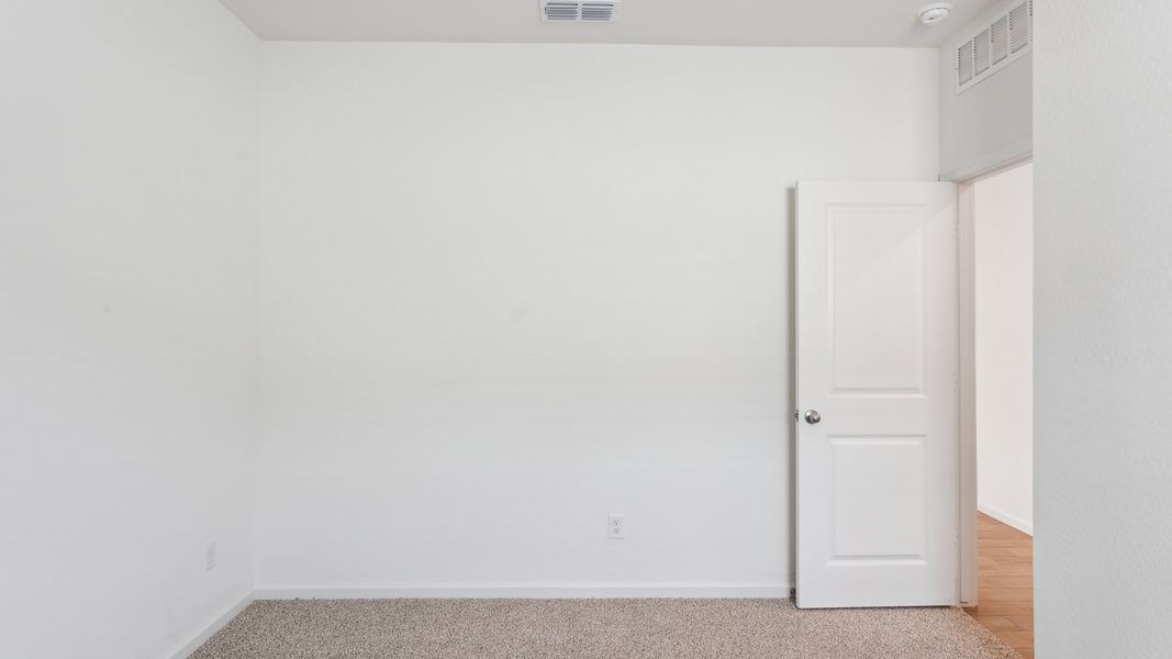 Spacious, unfurnished interior of a new home in Copper Falls, Buckeye (Image 20). Spacious, unfurnished interior of a new home in Copper Falls, Buckeye (Image 20).