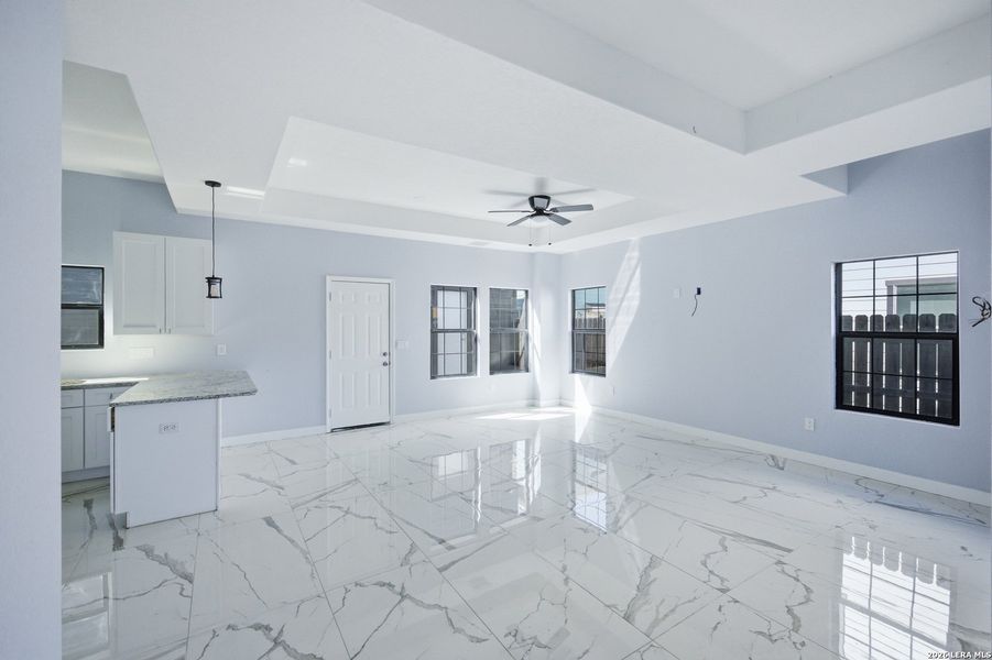 Spacious, unfurnished interior of a new home in , San Antonio (Image 14).