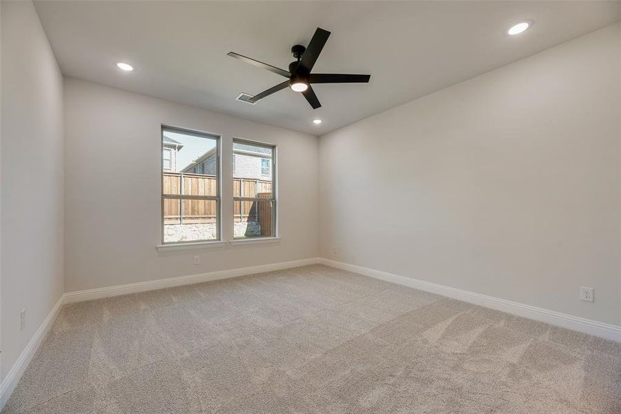 Spacious, unfurnished interior of a new home in Spiritas Ranch, Little Elm (Image 26).