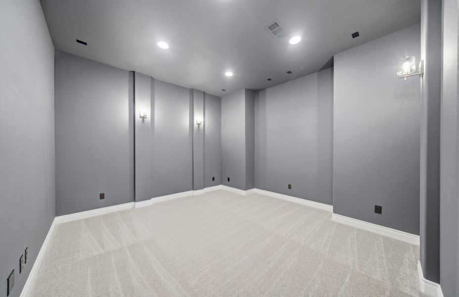 Spacious, unfurnished interior of a new home in Bridgeland 60′, Cypress (Image 20).