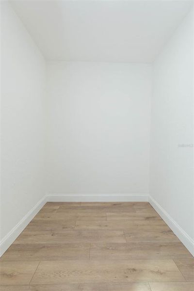 Spacious, unfurnished interior of a new home in , Dade City (Image 42).