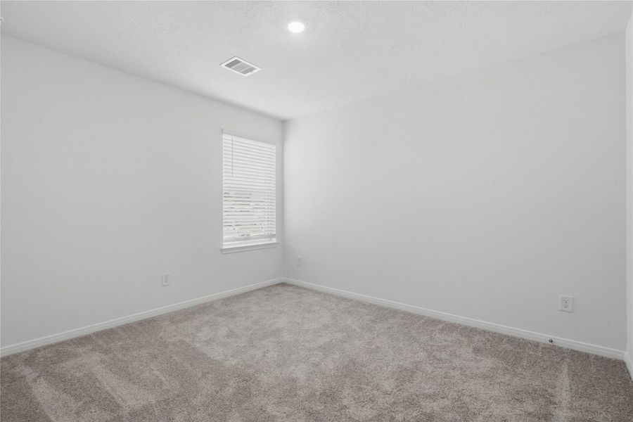 Spacious, unfurnished interior of a new home in Oakwood Trails, Tomball (Image 14). Spacious, unfurnished interior of a new home in Oakwood Trails, Tomball (Image 14).