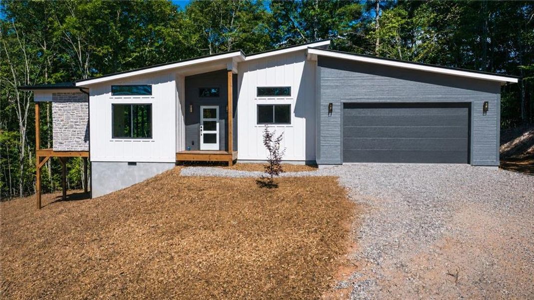 Image 34 of a home in .