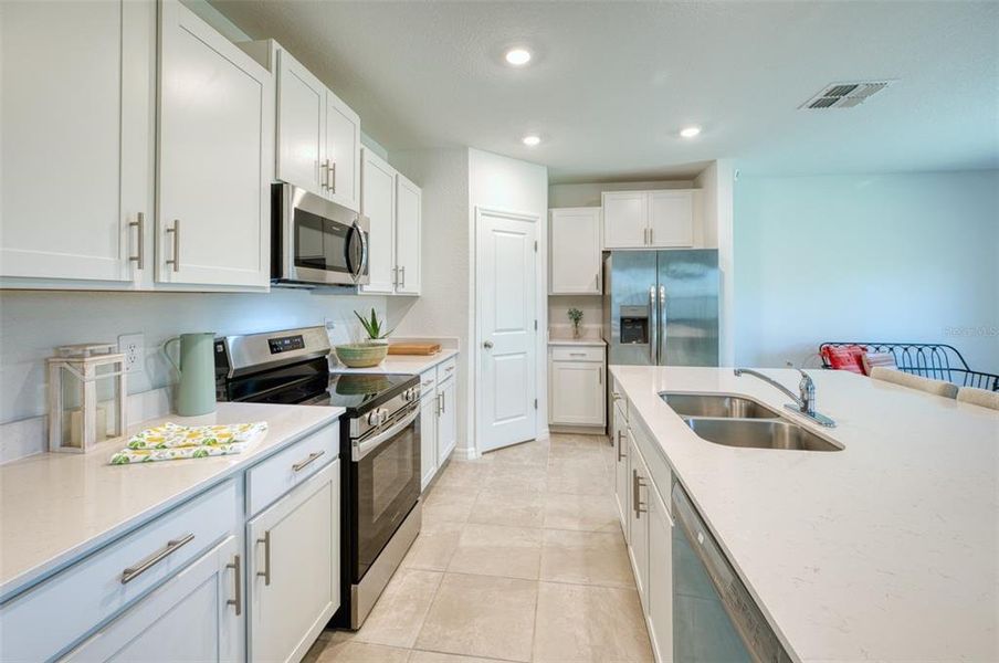 Furnished interior view inside a new home in , Bradenton (Image 8).