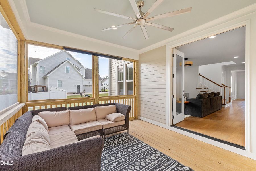 41-807 Crimson_7308 41-807 Crimson_7308