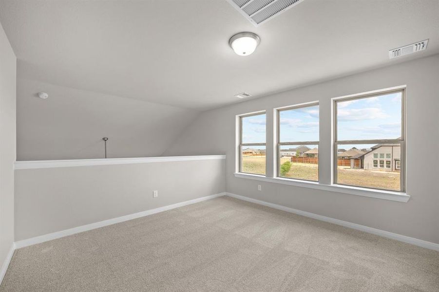 Spacious, unfurnished interior of a new home in Creekshaw – Gardens, Royse City (Image 18). Spacious, unfurnished interior of a new home in Creekshaw – Gardens, Royse City (Image 18).