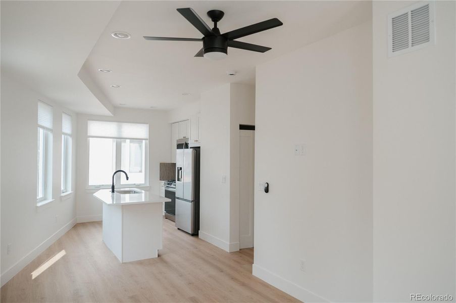 Spacious, unfurnished interior of a new home in , Denver (Image 20).