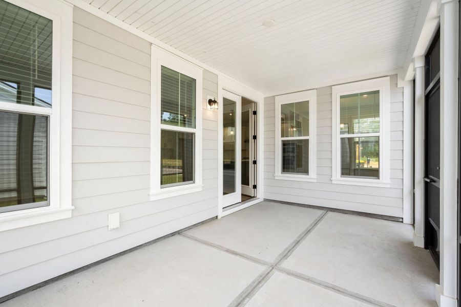 Exterior details and patio area of a home in Heartwood, Richmond Hill (Image 30).