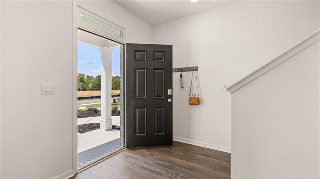 Spacious, unfurnished interior of a new home in Bridle Creek, Locust Grove (Image 24).