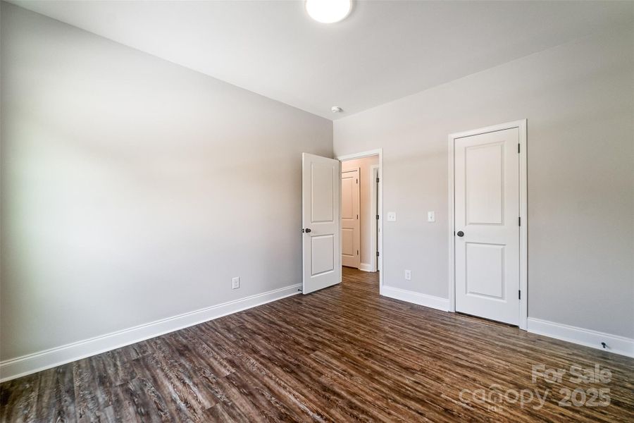 Spacious, unfurnished interior of a new home in , Franklin (Image 16).