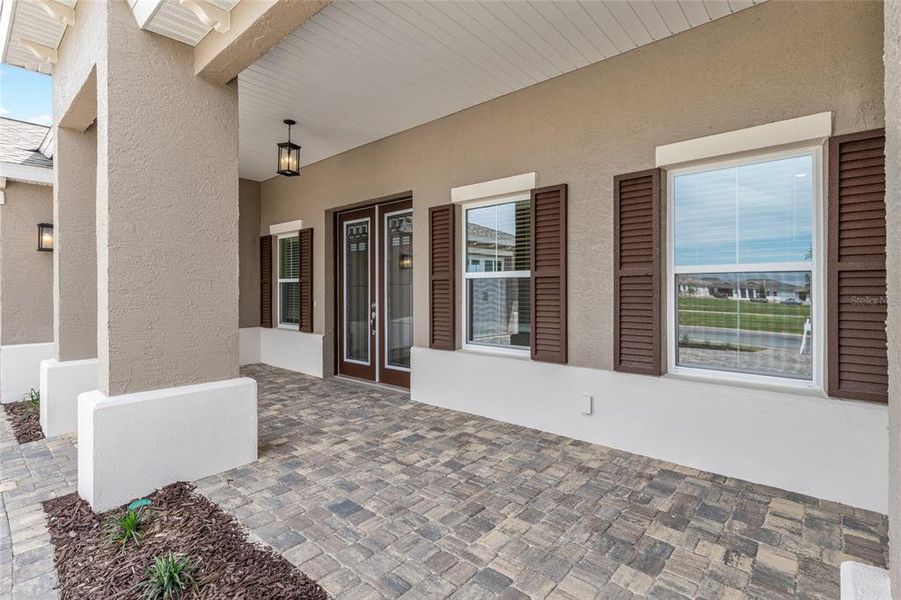 Exterior details and patio area of a home in , Ocala (Image 29).