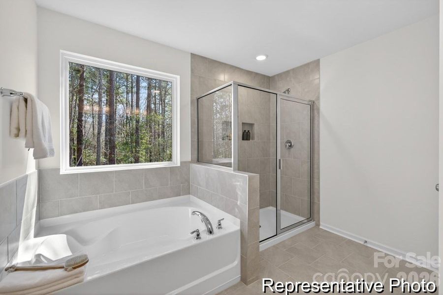Furnished interior view inside a new home in Beaver Creek, Statesville (Image 5).