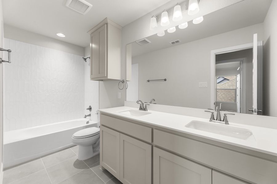 Furnished interior view inside a new home in Lake Shore Village, Rowlett (Image 13).