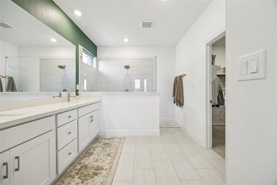 Furnished interior view inside a new home in Stoneridge, Melissa (Image 26).