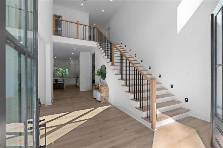 Spacious, unfurnished interior of a new home in , Atlanta (Image 71).