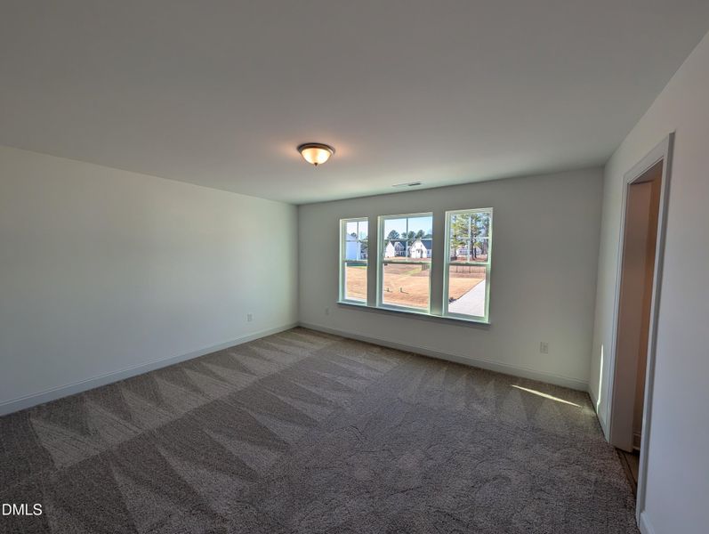 PXL_20251219_180932119