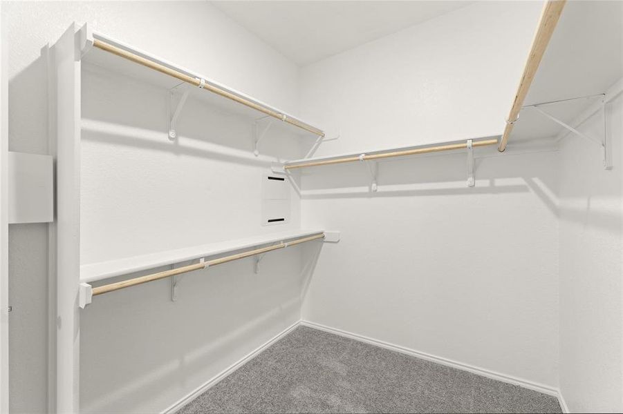 28 923 Beverly  Closet