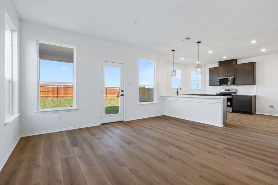 Spacious, unfurnished interior of a new home in Salerno - Heritage Collection, Round Rock (Image 28).