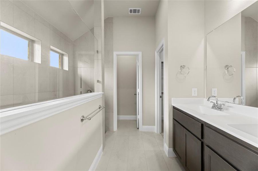 19. 3960 Allred - Bath (2) 19. 3960 Allred - Bath (2)