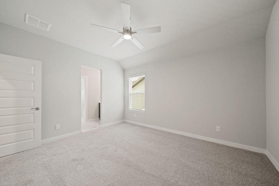 Spacious, unfurnished interior of a new home in Morton Creek Ranch, Katy (Image 22). Spacious, unfurnished interior of a new home in Morton Creek Ranch, Katy (Image 22).