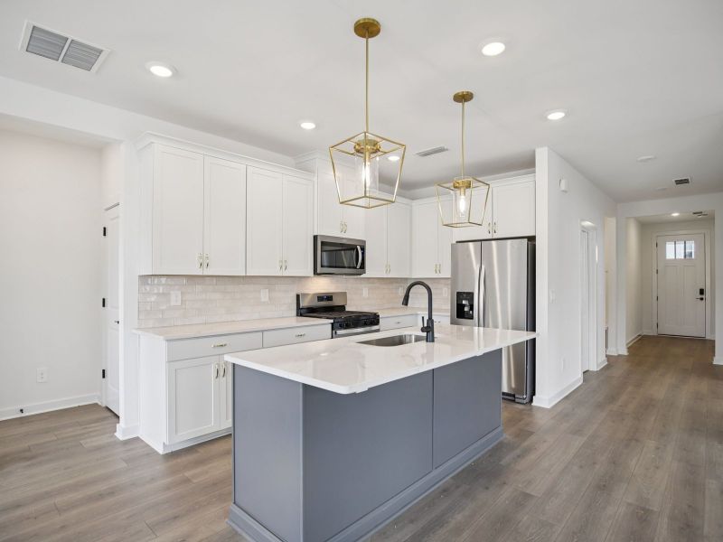 Skip takeout and prep dinner in the well-appointed kitchen. Skip takeout and prep dinner in the well-appointed kitchen.