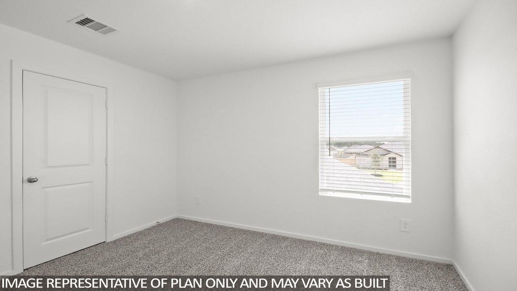 Spacious, unfurnished interior of a new home in Silverthorne, Conroe (Image 8).