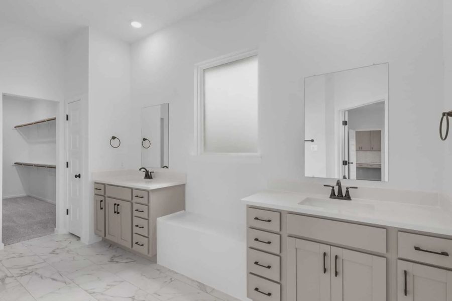 Furnished interior view inside a new home in Highland Village, Georgetown (Image 6).
