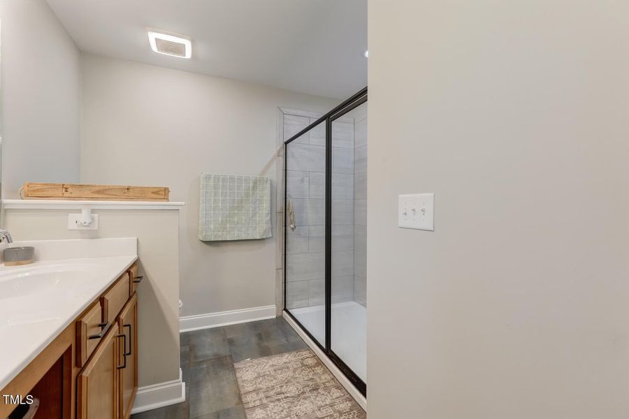 2467 Cherry Grove Rd-large-016-010-Prima