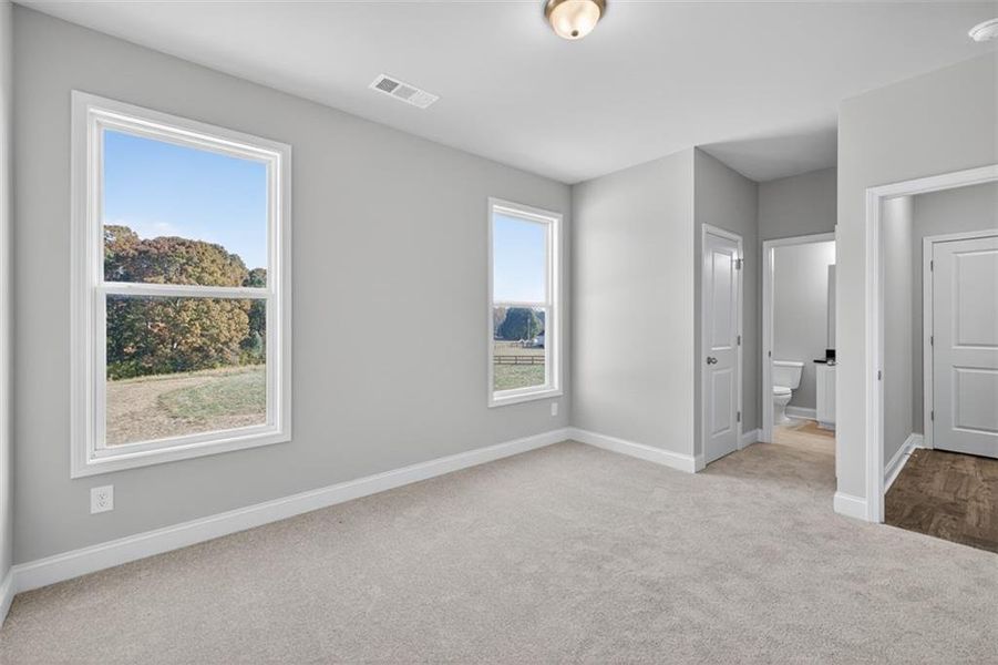 Spacious, unfurnished interior of a new home in , Gainesville (Image 65). Spacious, unfurnished interior of a new home in , Gainesville (Image 65).