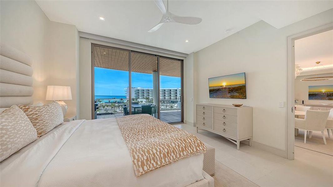 Furnished interior view inside a new home in , Longboat Key (Image 37).