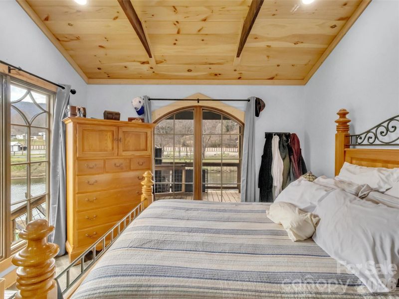 Furnished interior view inside a new home in , Sylva (Image 8).
