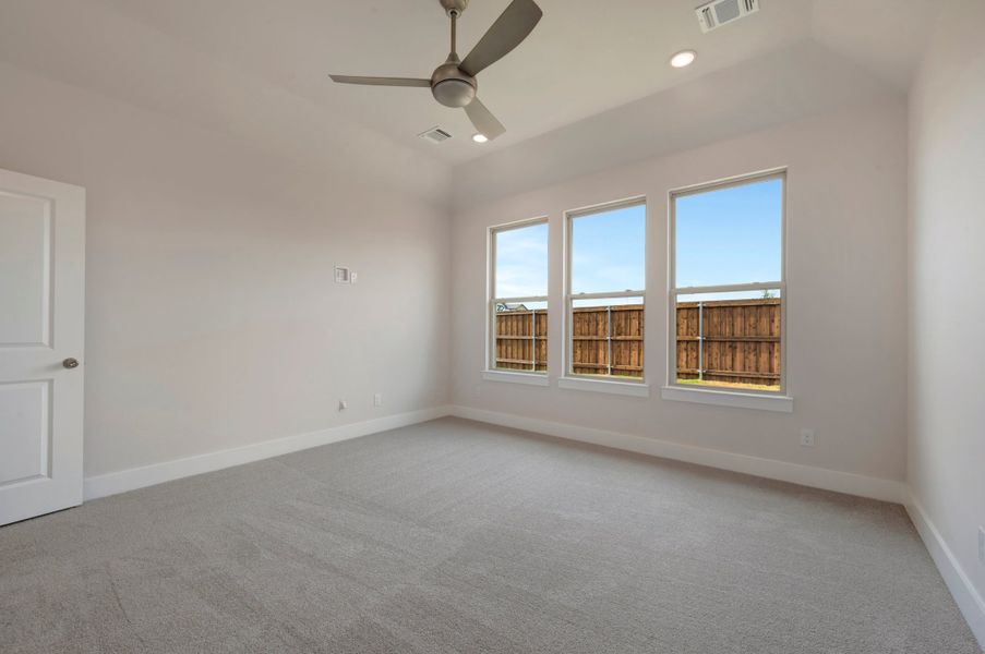 Spacious, unfurnished interior of a new home in The Meadows, Denton (Image 28).