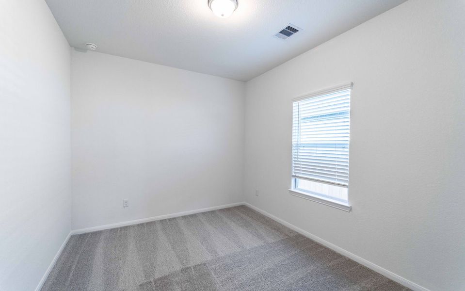 Spacious, unfurnished interior of a new home in The Reserve at Huntsville, Huntsville (Image 33).