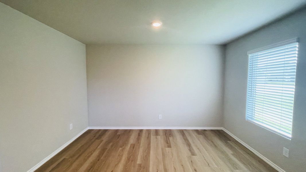 Spacious, unfurnished interior of a new home in Sunnycreek, Crowley (Image 9).