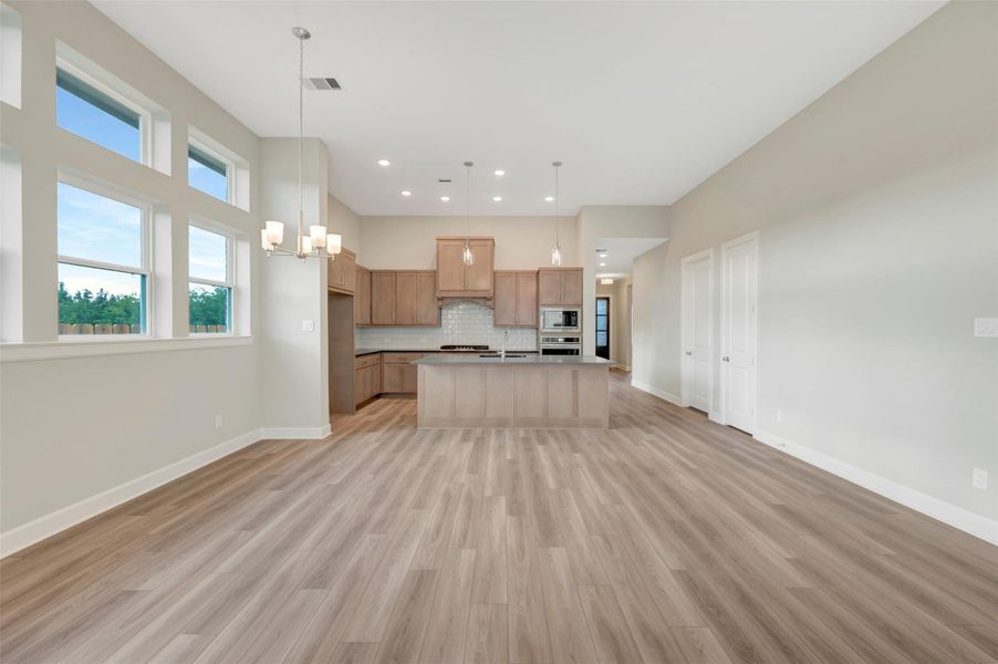 Spacious, unfurnished interior of a new home in COLTON - Reserve Collection, Todd Mission (Image 24).