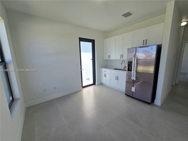 Spacious, unfurnished interior of a new home in , Homestead (Image 57).