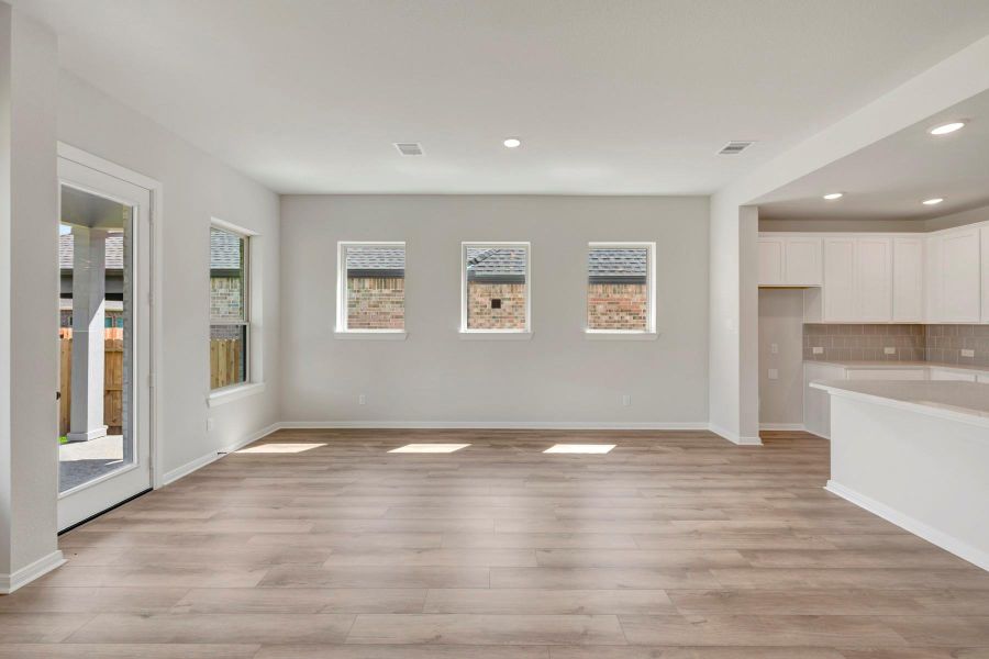 Spacious, unfurnished interior of a new home in Escondido - Retreat Collection, Magnolia (Image 19).