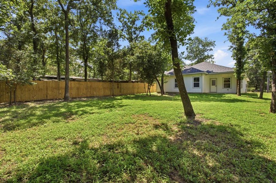 Exterior details and patio area of a home in , Log Cabin (Image 22).