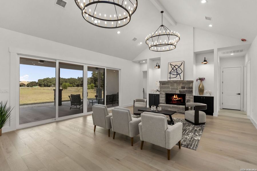 Furnished interior view inside a new home in , Bandera (Image 34).