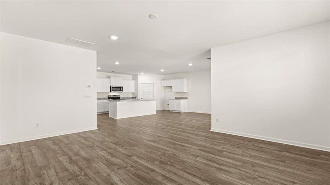 Spacious, unfurnished interior of a new home in Champion's Run, Lithonia (Image 15).