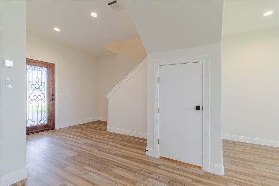 Spacious, unfurnished interior of a new home in , Smithville (Image 17). Spacious, unfurnished interior of a new home in , Smithville (Image 17).