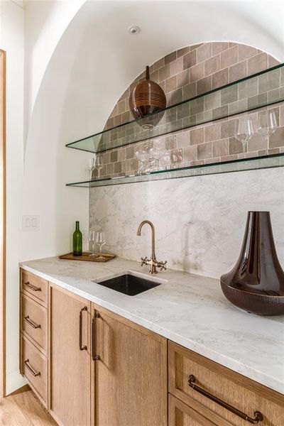 Furnished interior view inside a new home in , Dallas (Image 16). Furnished interior view inside a new home in , Dallas (Image 16).