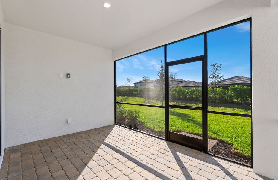 Exterior details and patio area of a home in Terreno, Naples (Image 4).