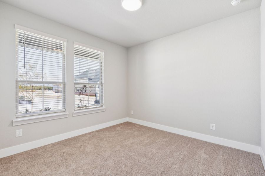 Spacious, unfurnished interior of a new home in Painted Tree Woodland West, McKinney (Image 29).