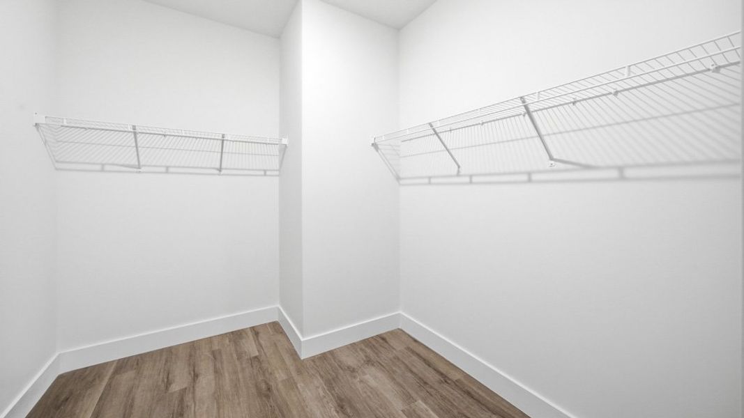 Spacious, unfurnished interior of a new home in Keebler Meadows, Johnson City (Image 19).