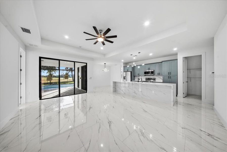 Spacious, unfurnished interior of a new home in , Punta Gorda (Image 19).