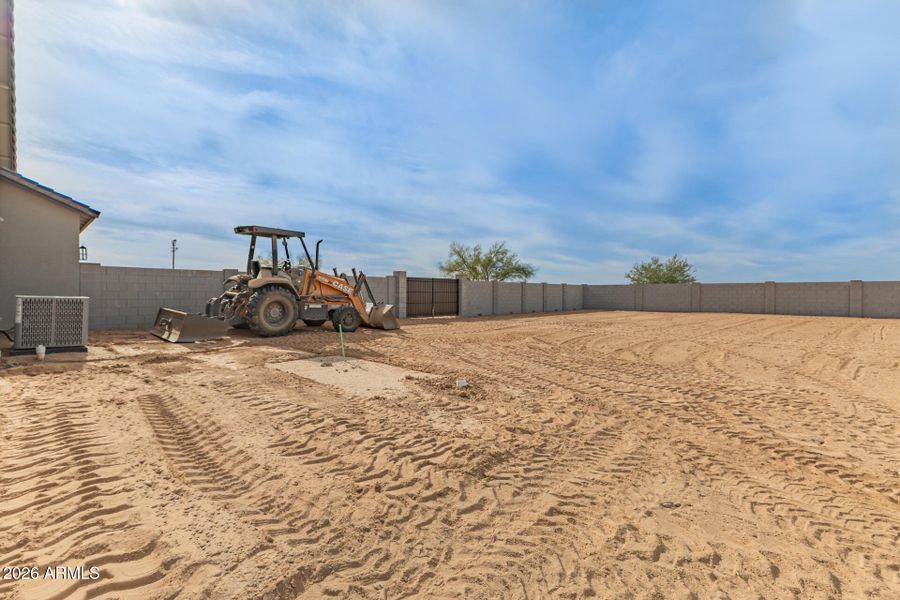 32-Sandstone Mountain